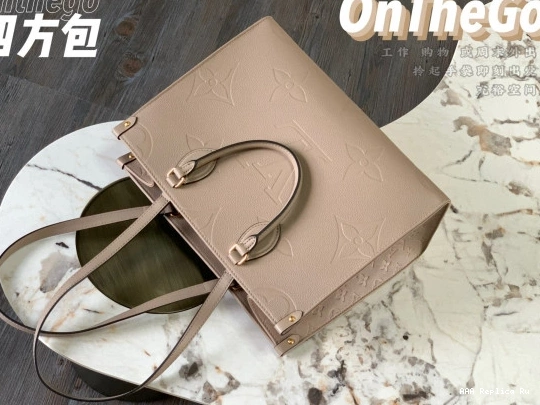 AAA Replica Ru VUITTON ONTHEGO MM LOUIS 0821
